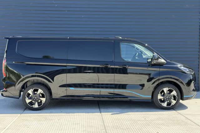 Ford E-Transit (2026) thumbnail 4