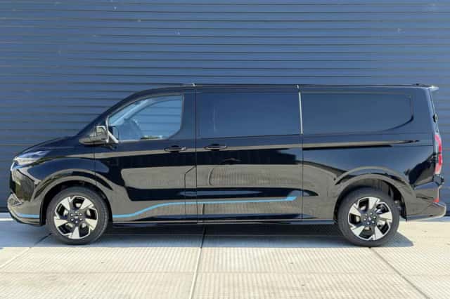 Ford E-Transit (2026) thumbnail 5