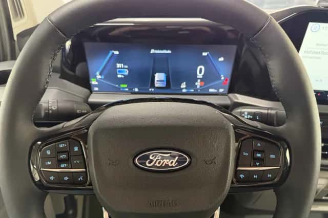Ford E-Transit (2026) thumbnail 5