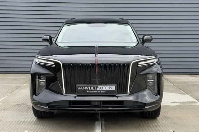 Hongqi E-HS9 (2023) thumbnail 2