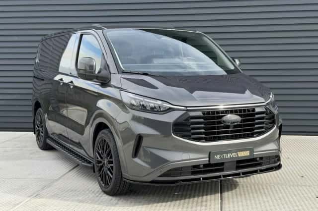 Ford Transit Custom (2024) thumbnail 3