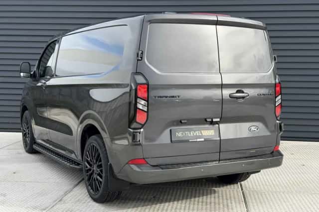 Ford Transit Custom (2024) thumbnail 4