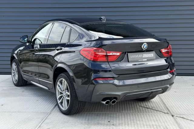 BMW X4 (2018) thumbnail 4