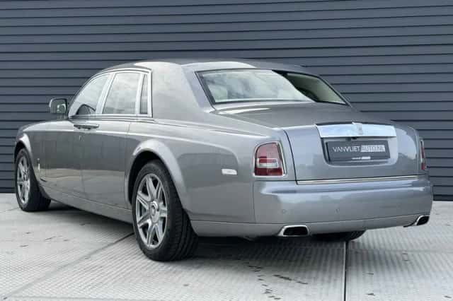 Rolls-Royce Phantom (2014) thumbnail 4