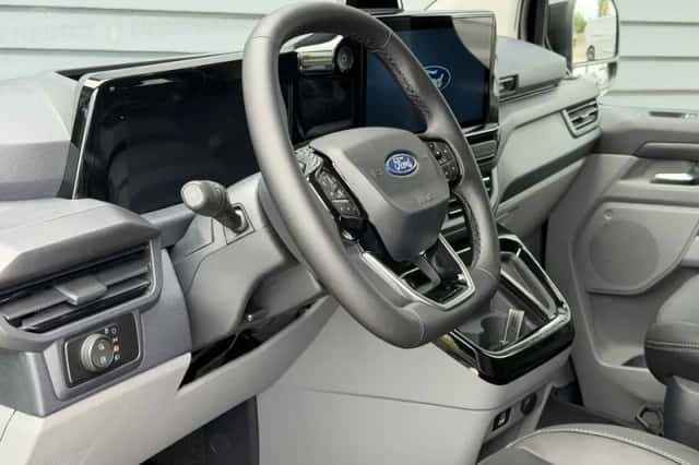 Ford E-Transit (2026) thumbnail 5
