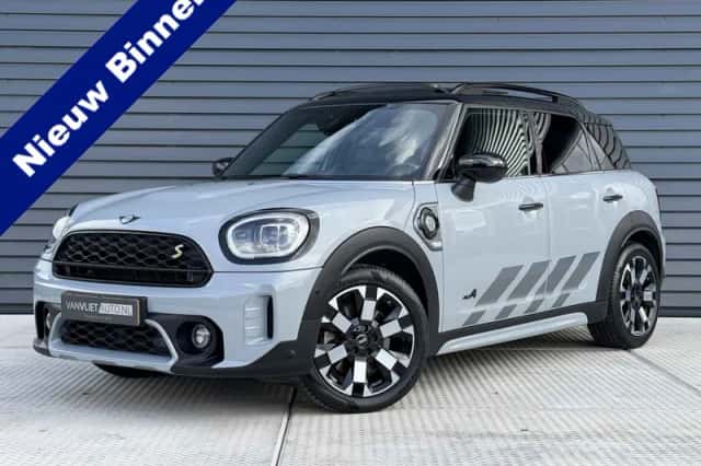 MINI Countryman (2023) thumbnail 1