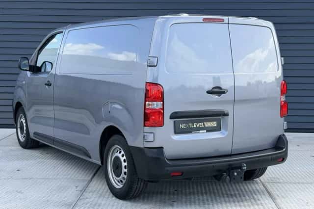 Opel Vivaro (2024) thumbnail 4