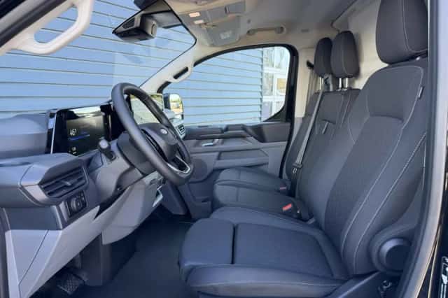Ford E-Transit (2026) thumbnail 6