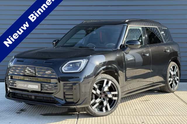 MINI Countryman (2024) thumbnail 1