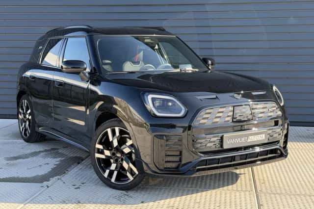 MINI Countryman (2024) thumbnail 3