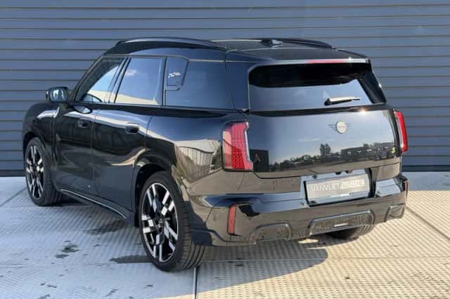 MINI Countryman (2024) thumbnail 4