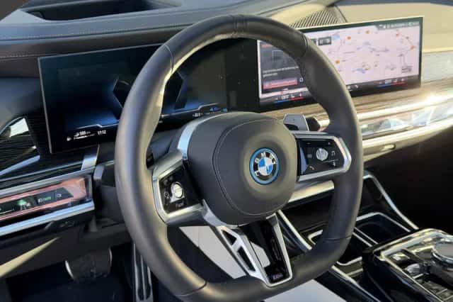 BMW 7-Serie (2025) thumbnail 6