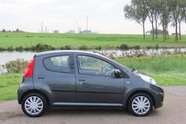 Peugeot 107 (2011) thumbnail 5