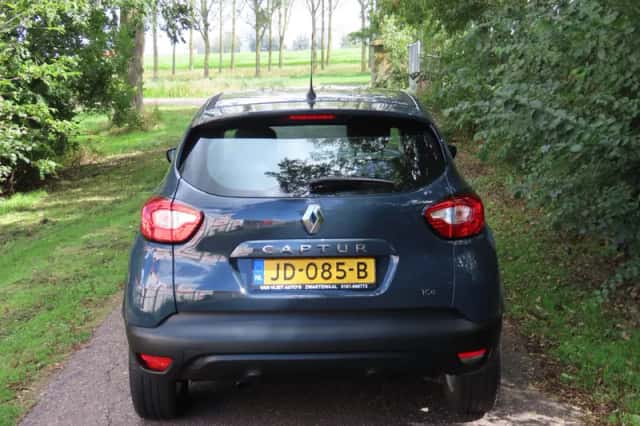 Renault Captur (2016) thumbnail 4
