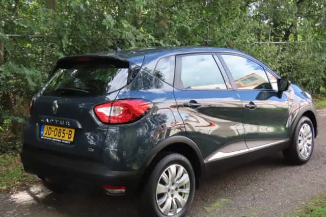 Renault Captur (2016) thumbnail 5