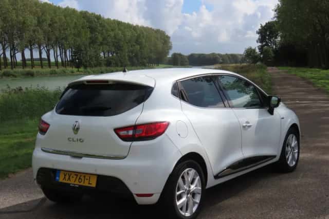 Renault Clio (2019) thumbnail 4