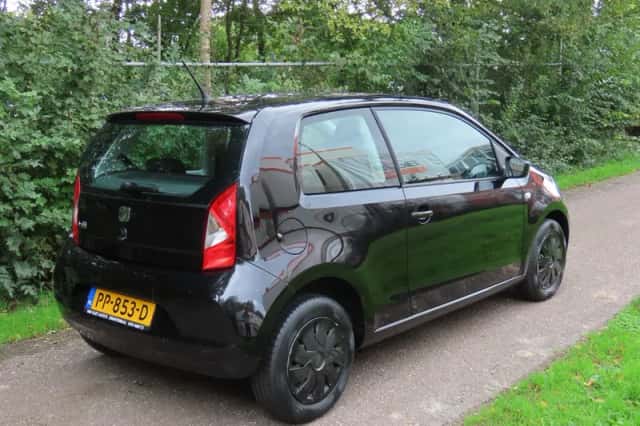 SEAT Mii (2012) thumbnail 5