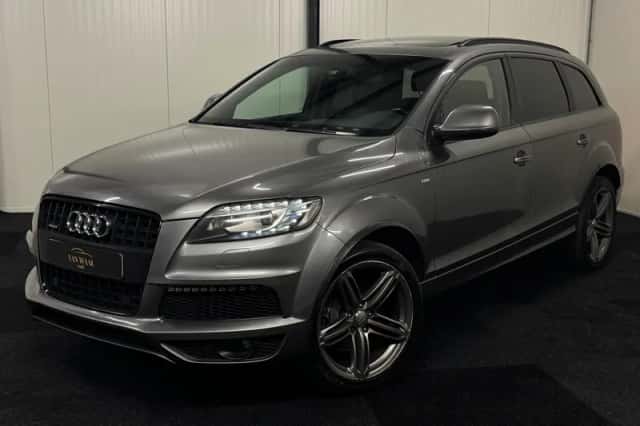 Audi Q7 (2011) thumbnail 1