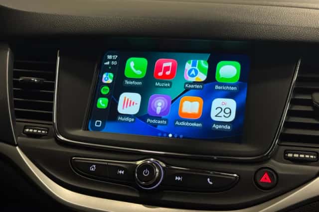 Opel Astra (2019) thumbnail 3