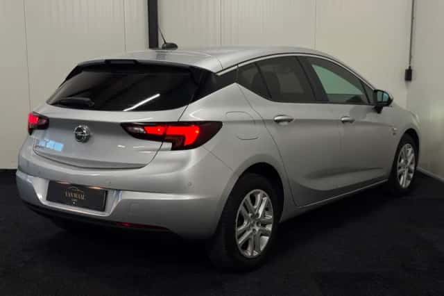 Opel Astra (2019) thumbnail 4