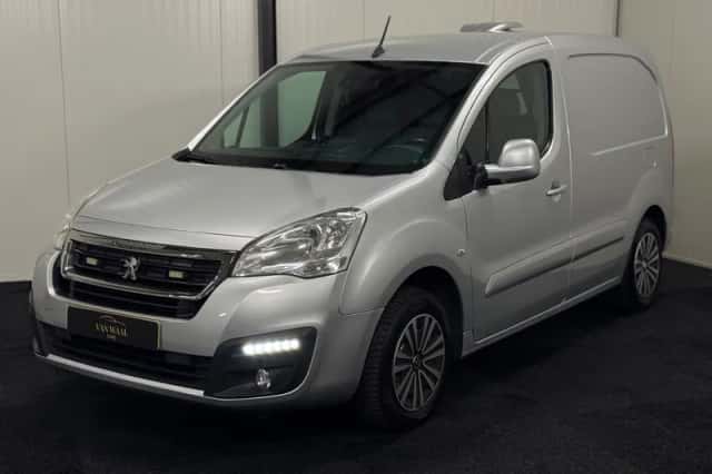 Peugeot Partner (2016) thumbnail 4