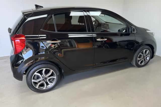 Kia Picanto (2022) thumbnail 3
