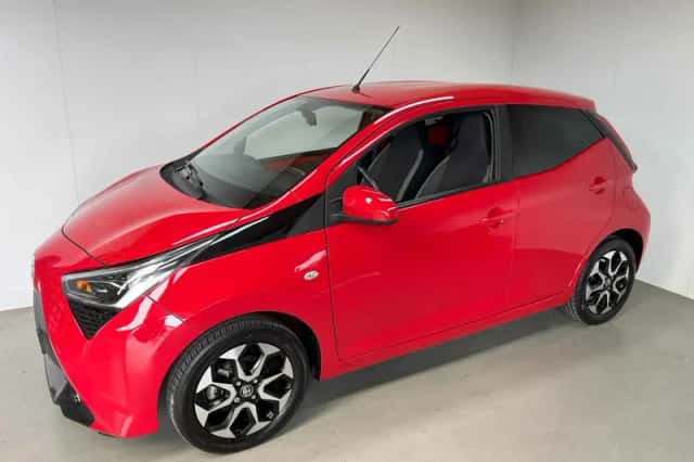 Toyota Aygo (2020) thumbnail 2