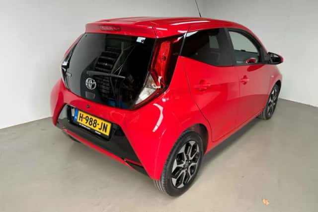 Toyota Aygo (2020) thumbnail 4