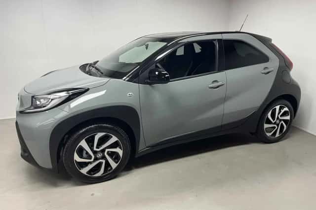 Toyota Aygo X (2024) thumbnail 2