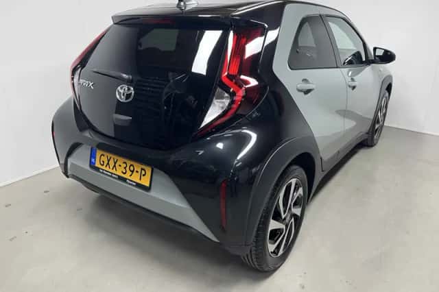 Toyota Aygo X (2024) thumbnail 4
