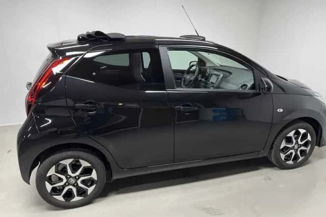 Toyota Aygo (2021) thumbnail 4