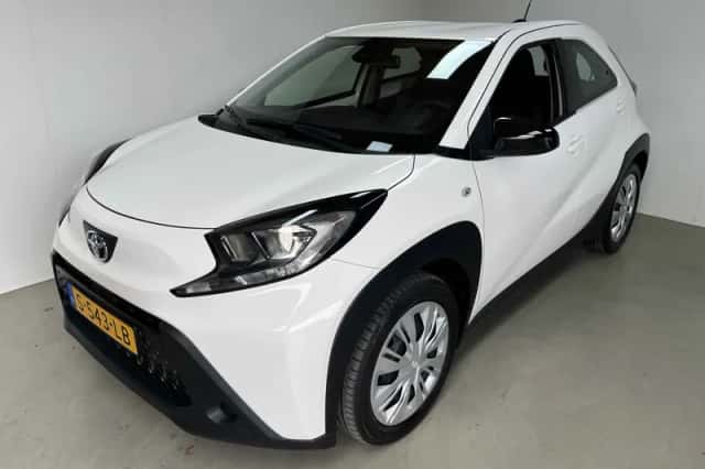 Toyota Aygo X (2023) thumbnail 1