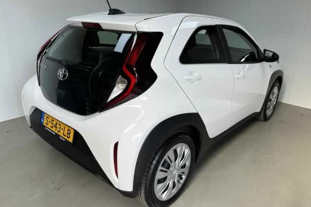 Toyota Aygo X (2023) thumbnail 4
