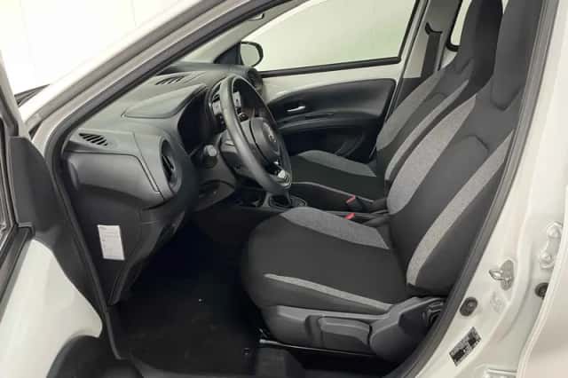 Toyota Aygo X (2023) thumbnail 5