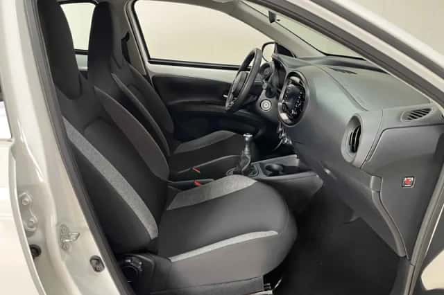 Toyota Aygo X (2023) thumbnail 6