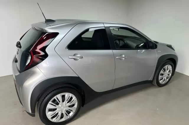 Toyota Aygo X (2023) thumbnail 3