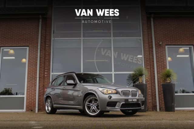 BMW X1 (2010) thumbnail 1