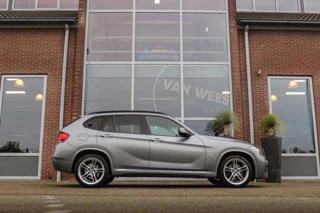 BMW X1 (2010) thumbnail 6
