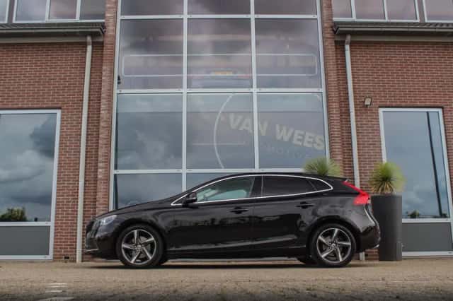 Volvo V40 (2014) thumbnail 5