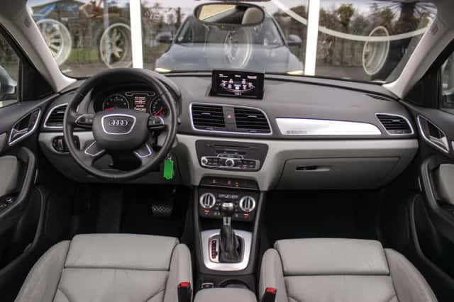 Audi Q3 (2012) thumbnail 2