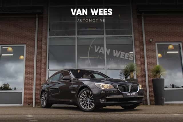 BMW 7-Serie (2012) thumbnail 1