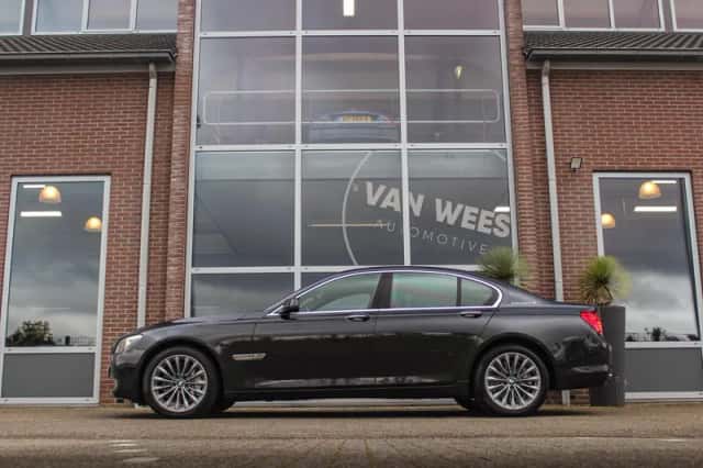 BMW 7-Serie (2012) thumbnail 5