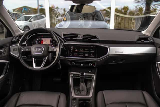 Audi Q3 (2020) thumbnail 2