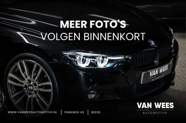 Volvo V60 (2021) thumbnail 2