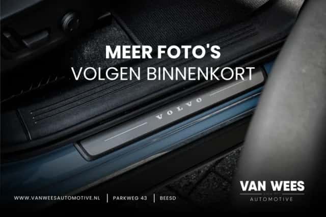 Volvo V60 (2021) thumbnail 3