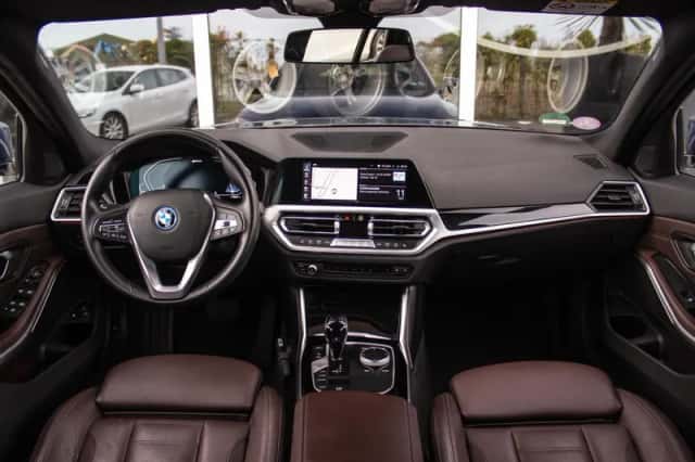 BMW 3-Serie (2022) thumbnail 2