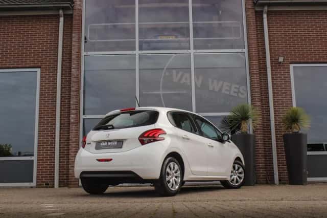 Peugeot 208 (2019) thumbnail 4