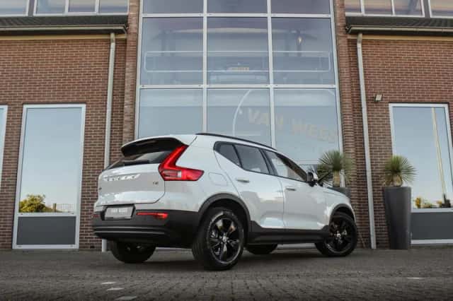 Volvo XC40 (2021) thumbnail 6