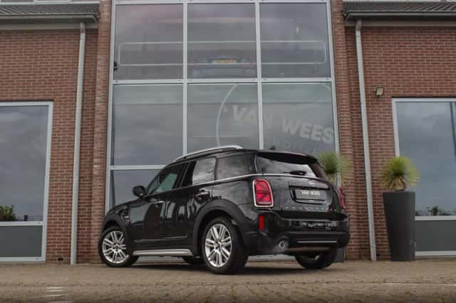 MINI Countryman (2023) thumbnail 3
