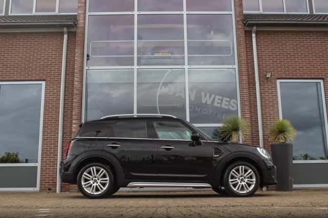 MINI Countryman (2023) thumbnail 6